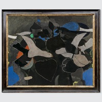 Les oiseaux dans le paulownia